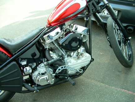 54er Starrahmen mit 1600ccm S&S Motor.